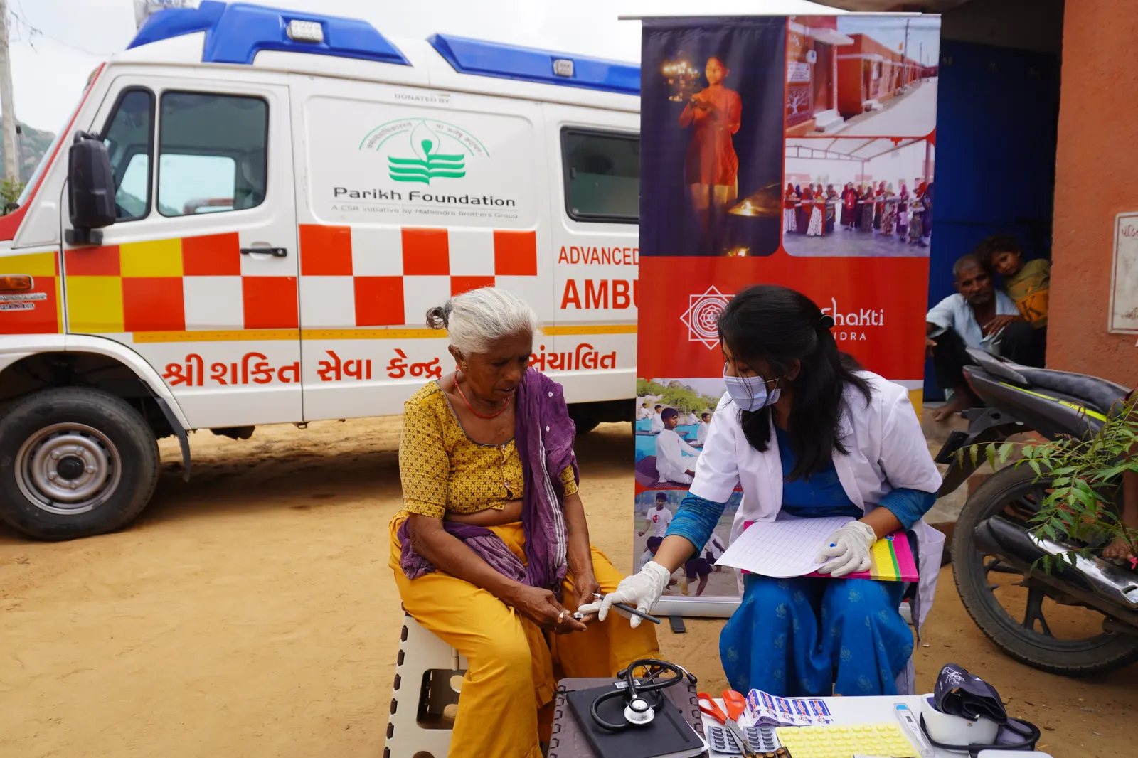 Yen Sarkar Medical Nurse providing health guidance to a community member in Jalotara